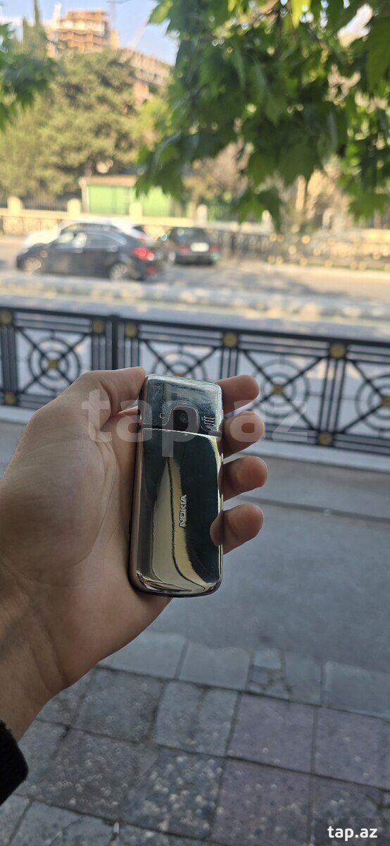 Nokia 6700 Silver Metallic (3)