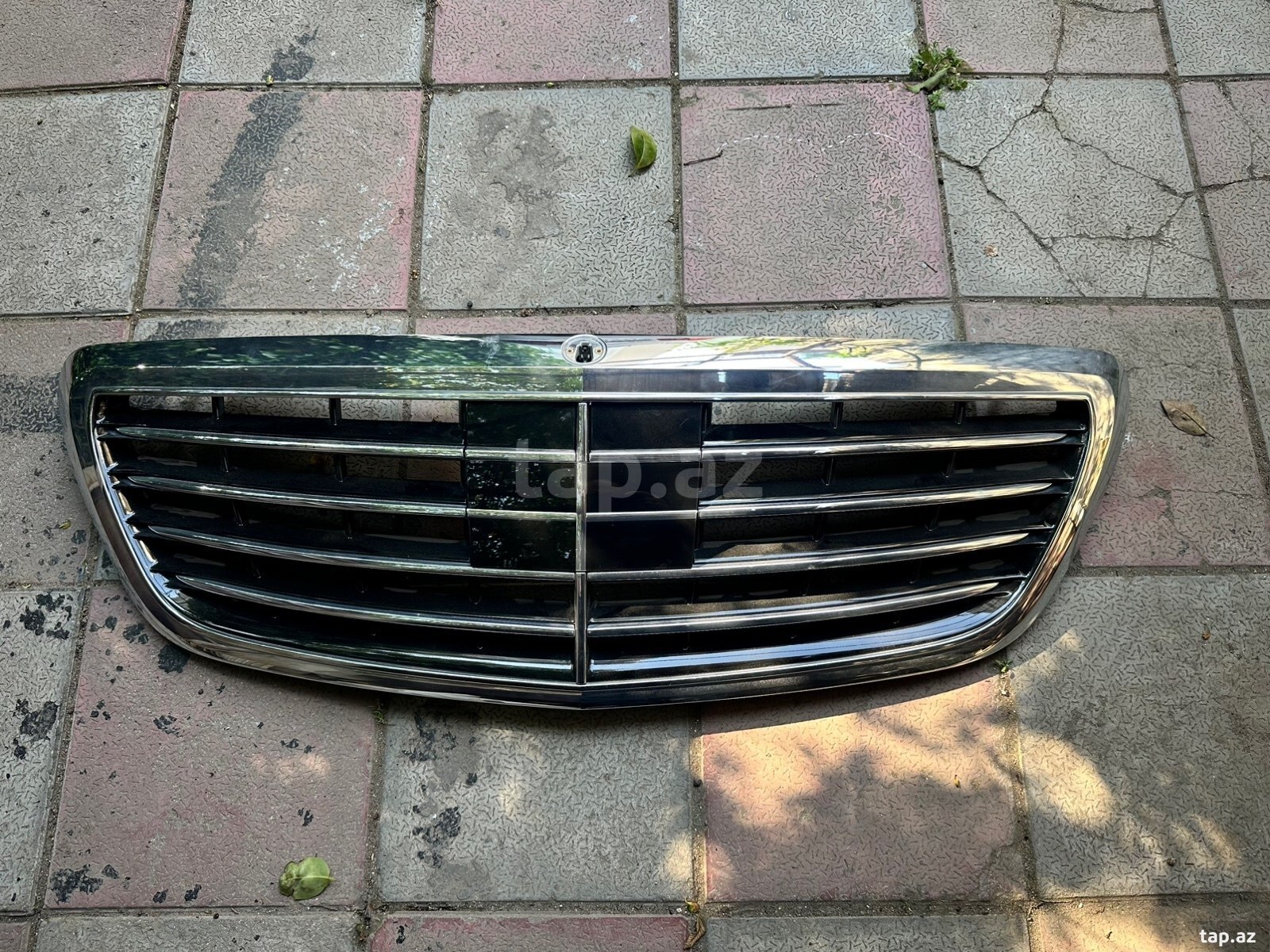 Mercedes W222 radiator barmaqlığı