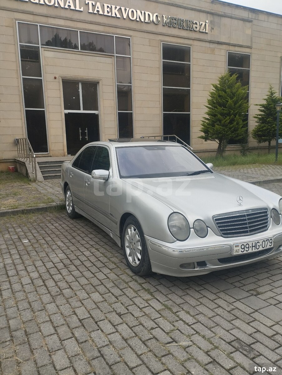 Mercedes E 270, 2001 il (8)