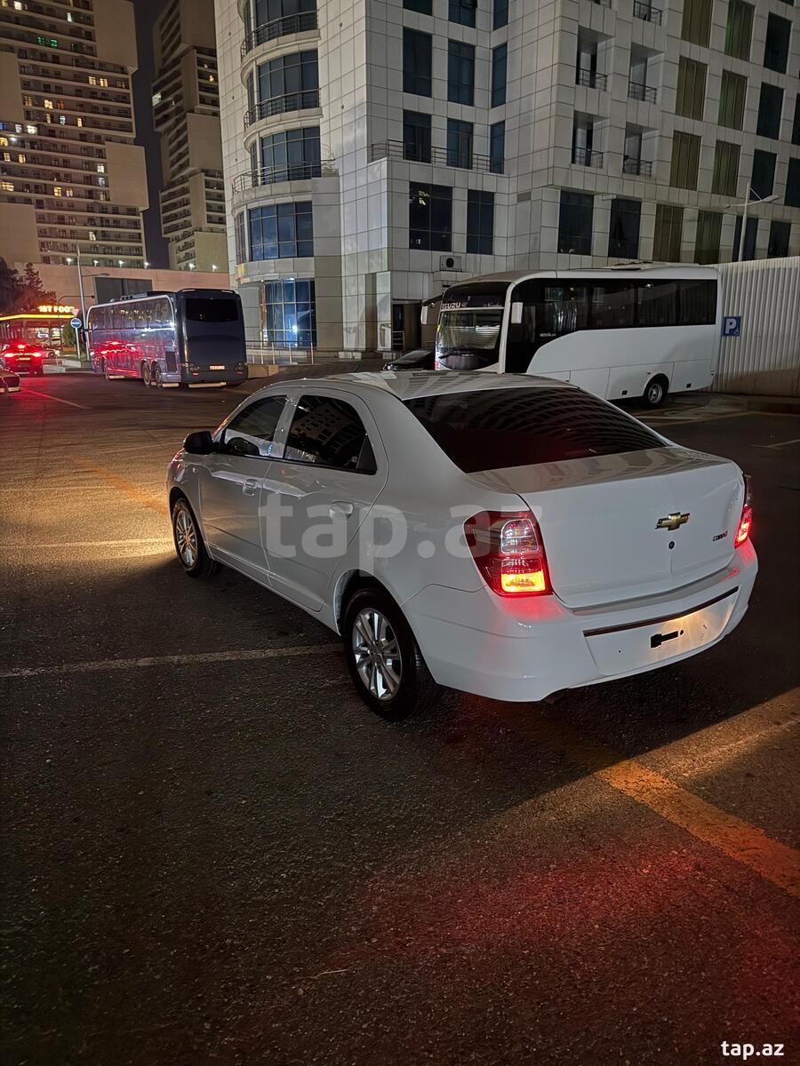 Chevrolet Cobalt, 2024 il (2)