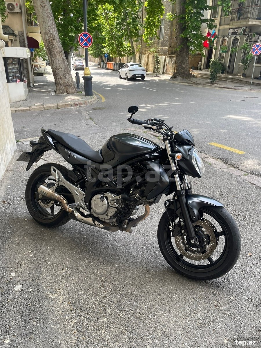 Suzuki Gladius 650, 2015 il (2)