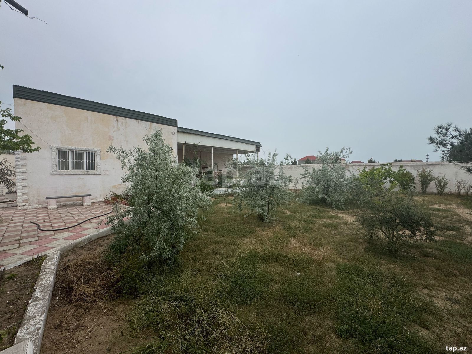 12 sot torpaq sahəsi, Şüvəlan qəs.
