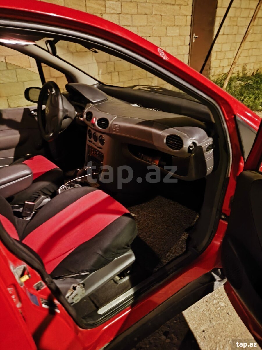 Mercedes A 160, 2000 il (7)