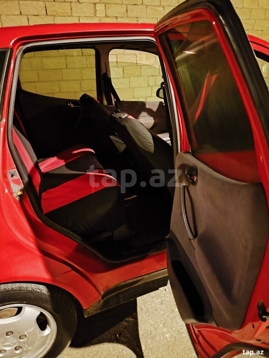 Mercedes A 160, 2000 il (9)