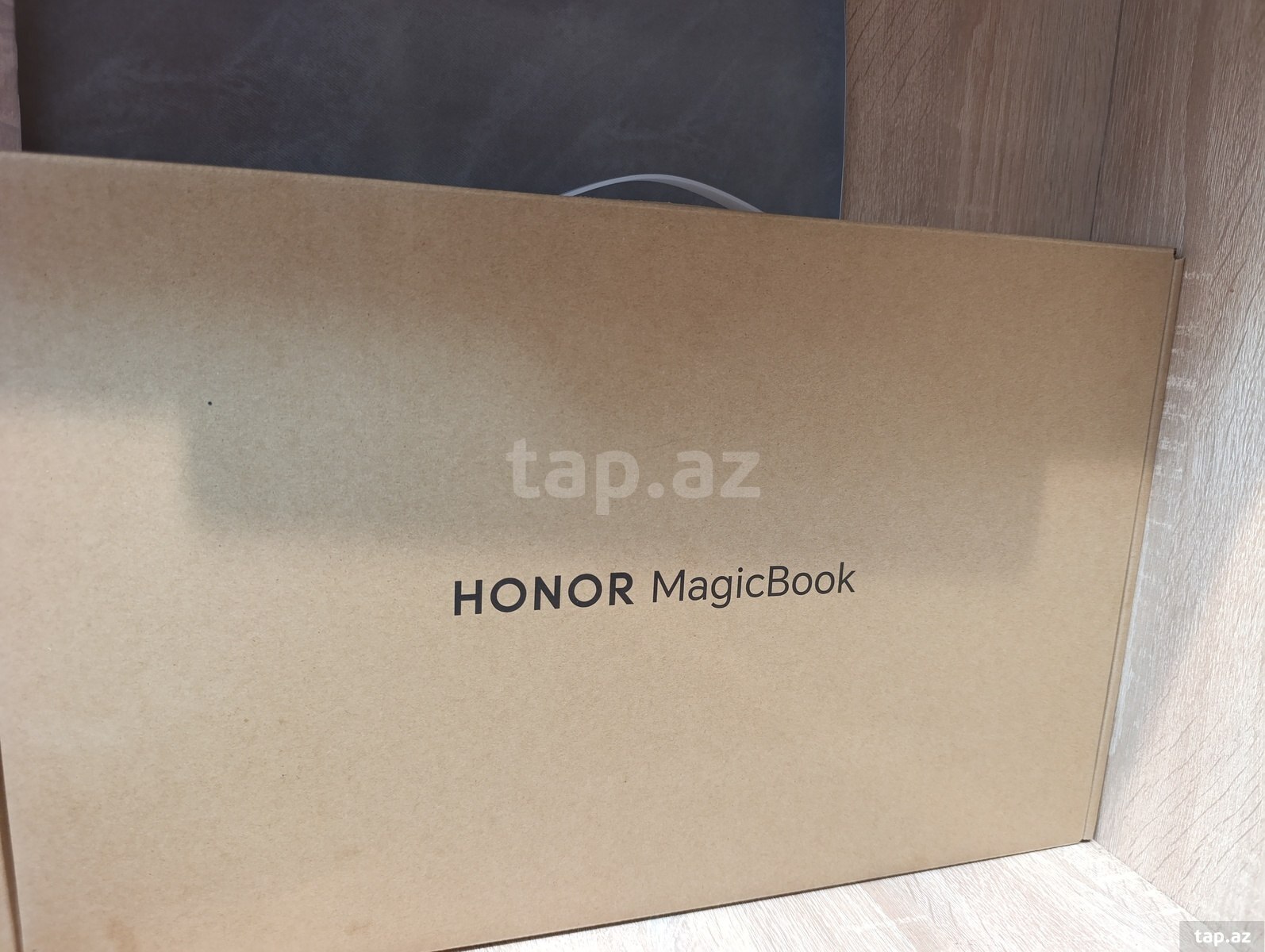 Honor MagicBook X16
