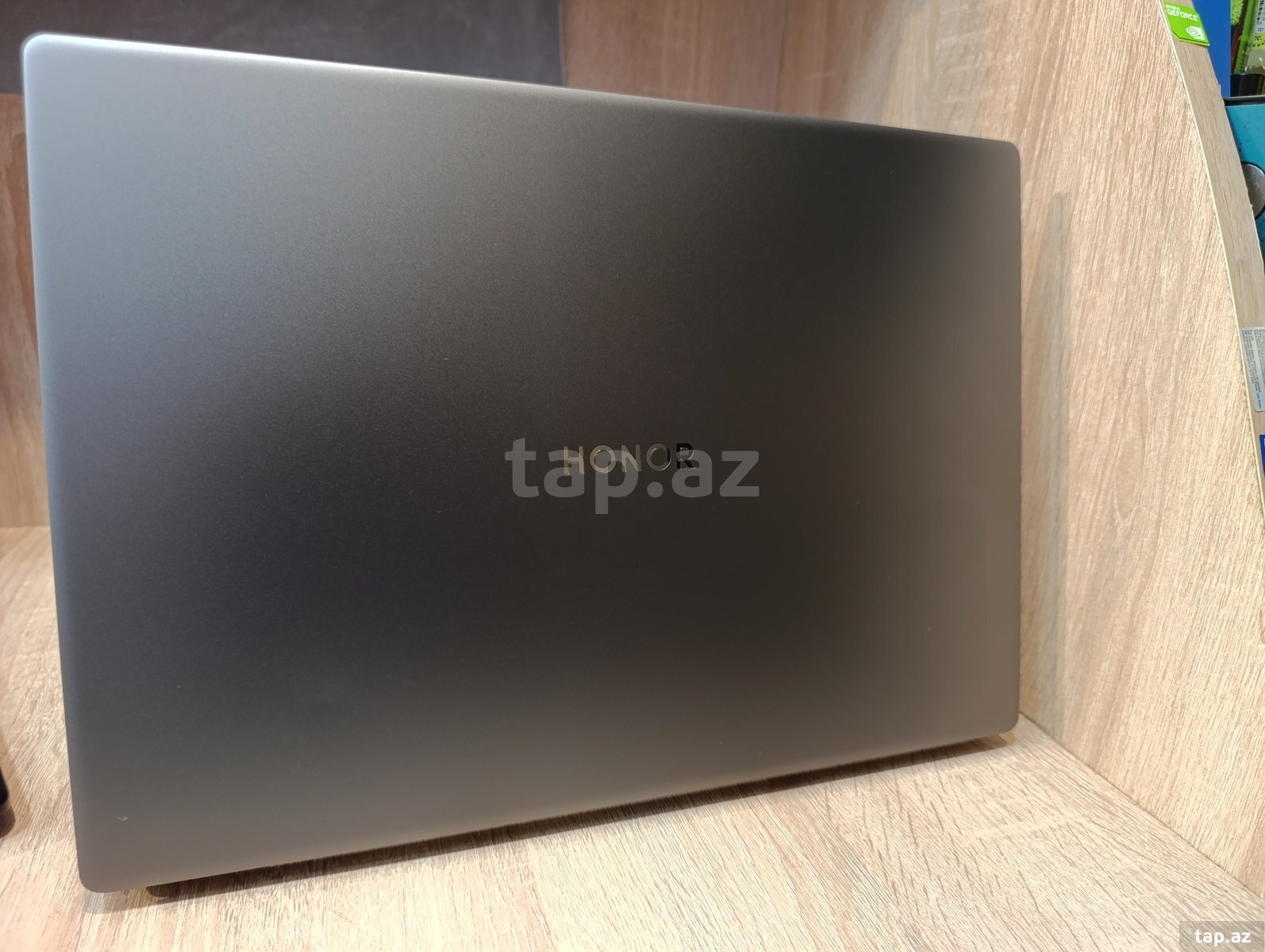 Honor MagicBook X16 (7)
