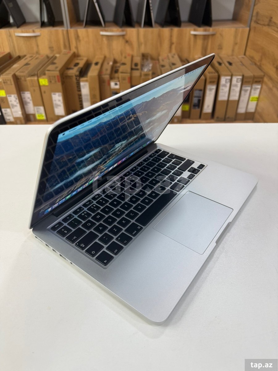Apple MacBook Pro (3)