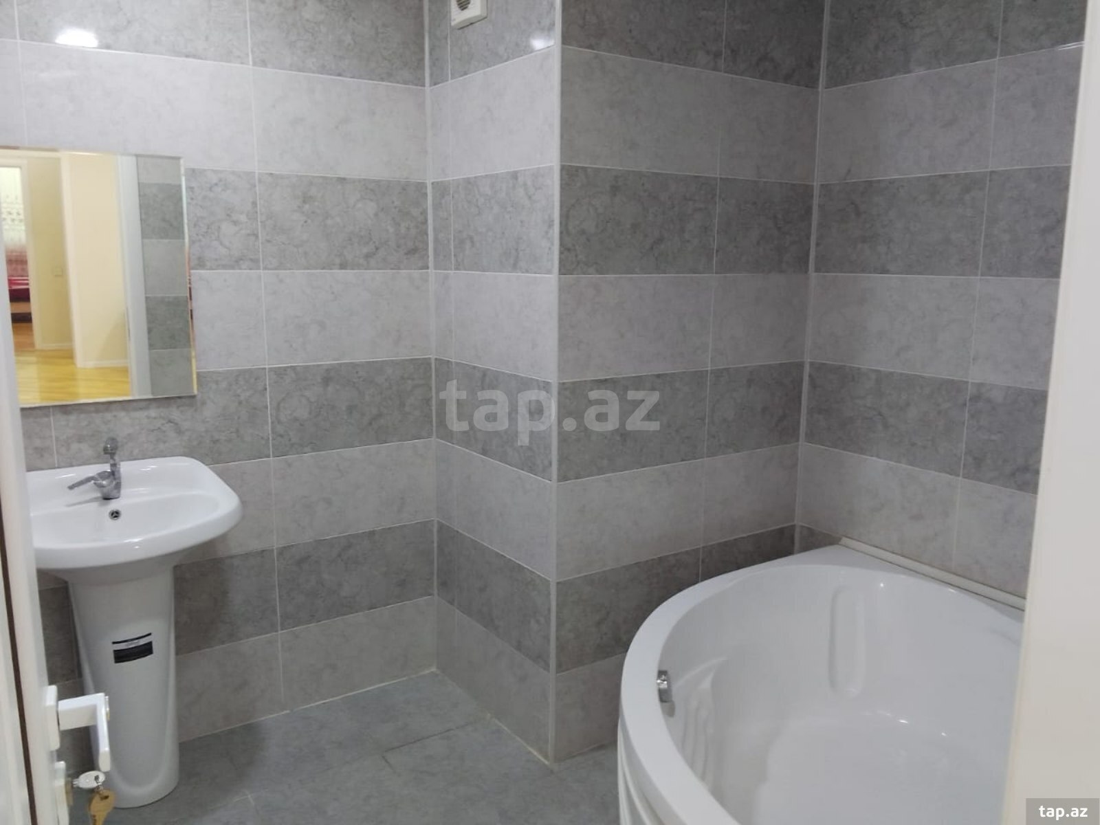 3-otaqlı yeni tikili, Gəncə ş., 130 m² (28)