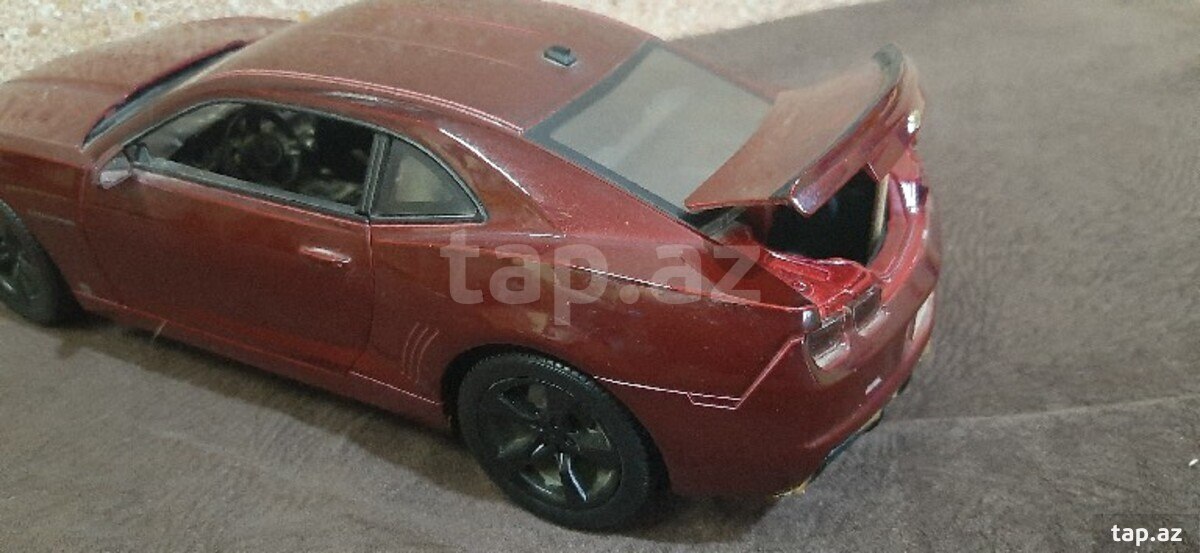Chevrolet Camaro  1/18 modeli (5)