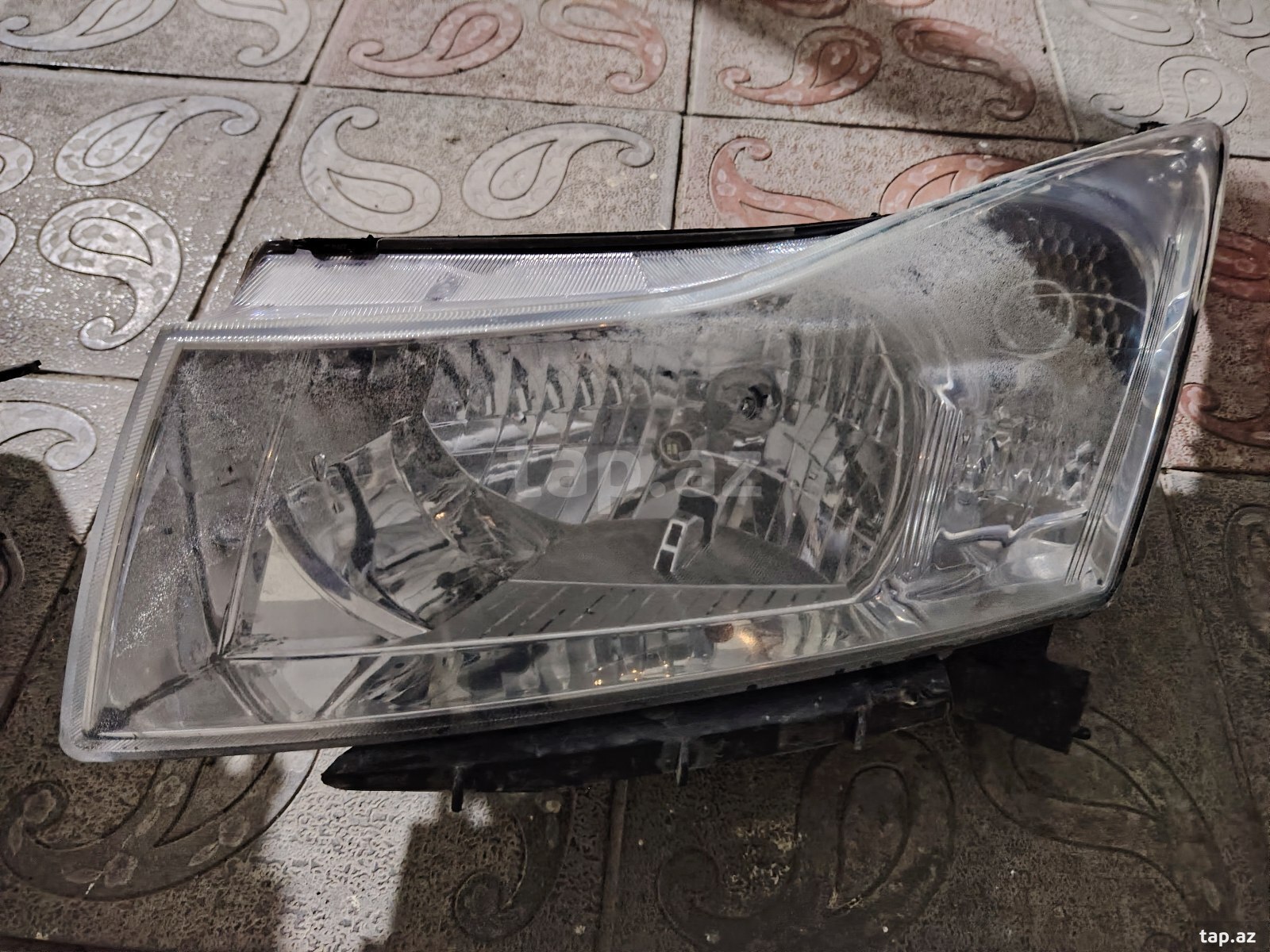 Chevrolet Cruze farası (3)