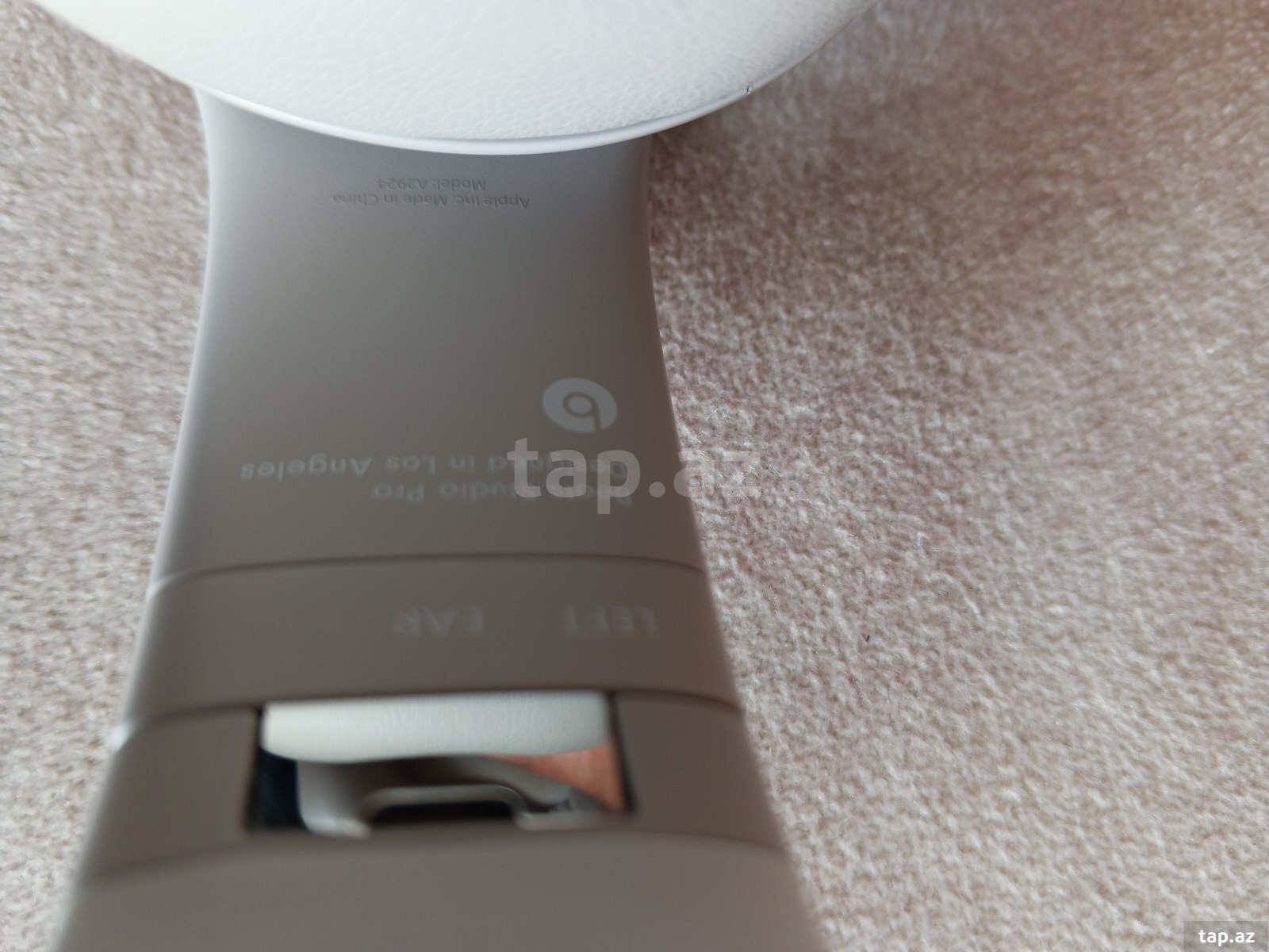 Beats Studio Pro (model: A2924) (2)