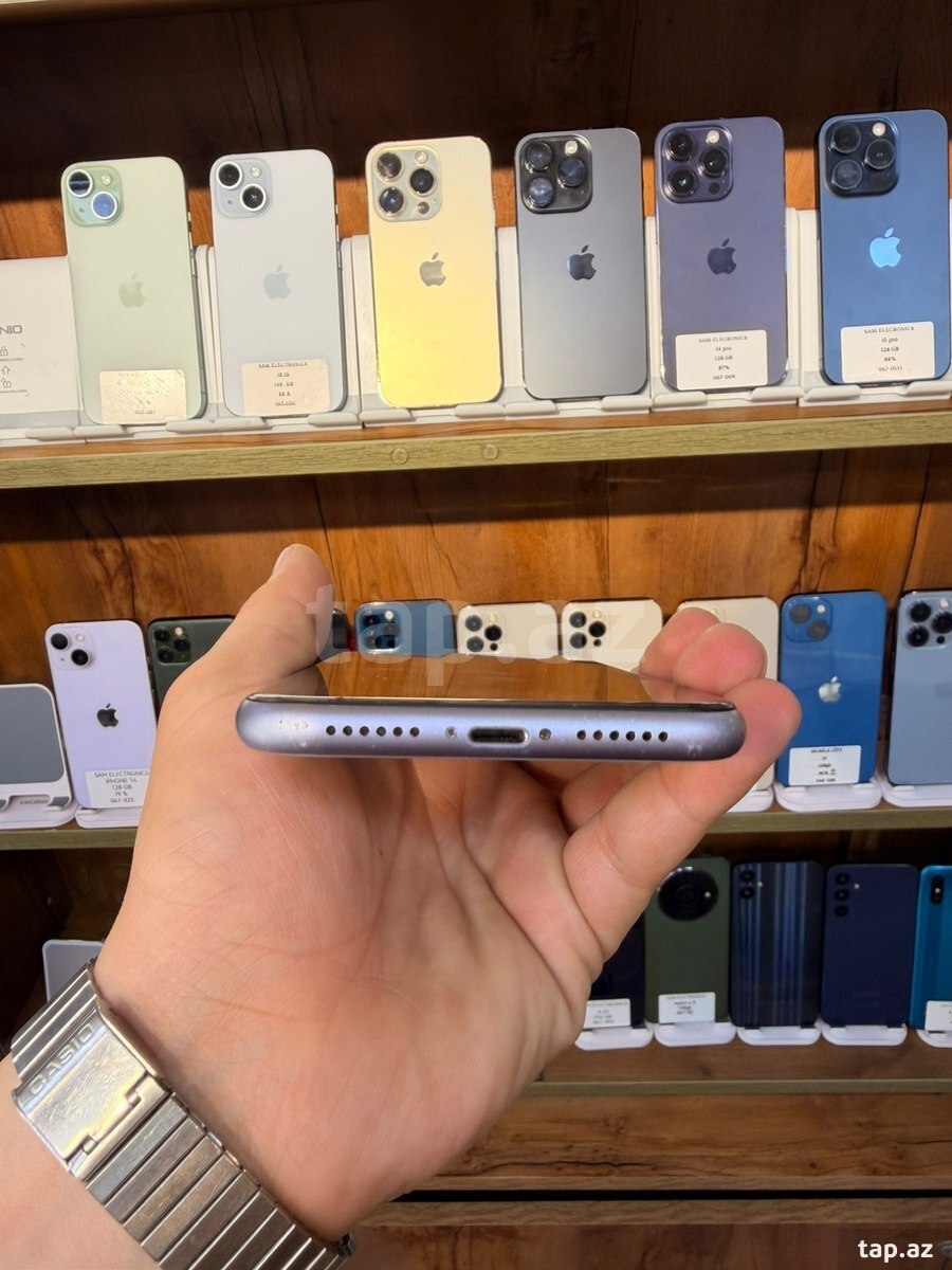 Apple iPhone 11 Purple 64GB/4GB (4)