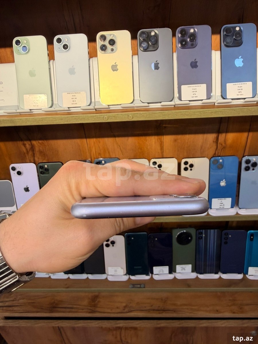 Apple iPhone 11 Purple 64GB/4GB (5)