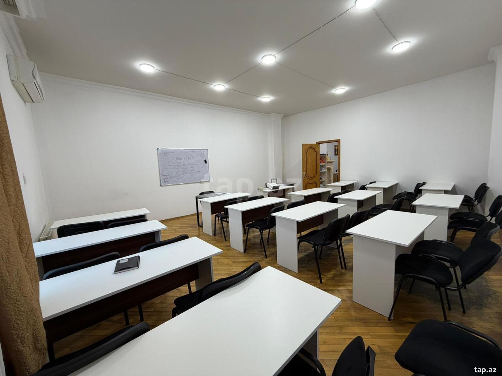 Ofis icarəyə verilir, Fətəli Xan Xoyski pr. 118a (18)