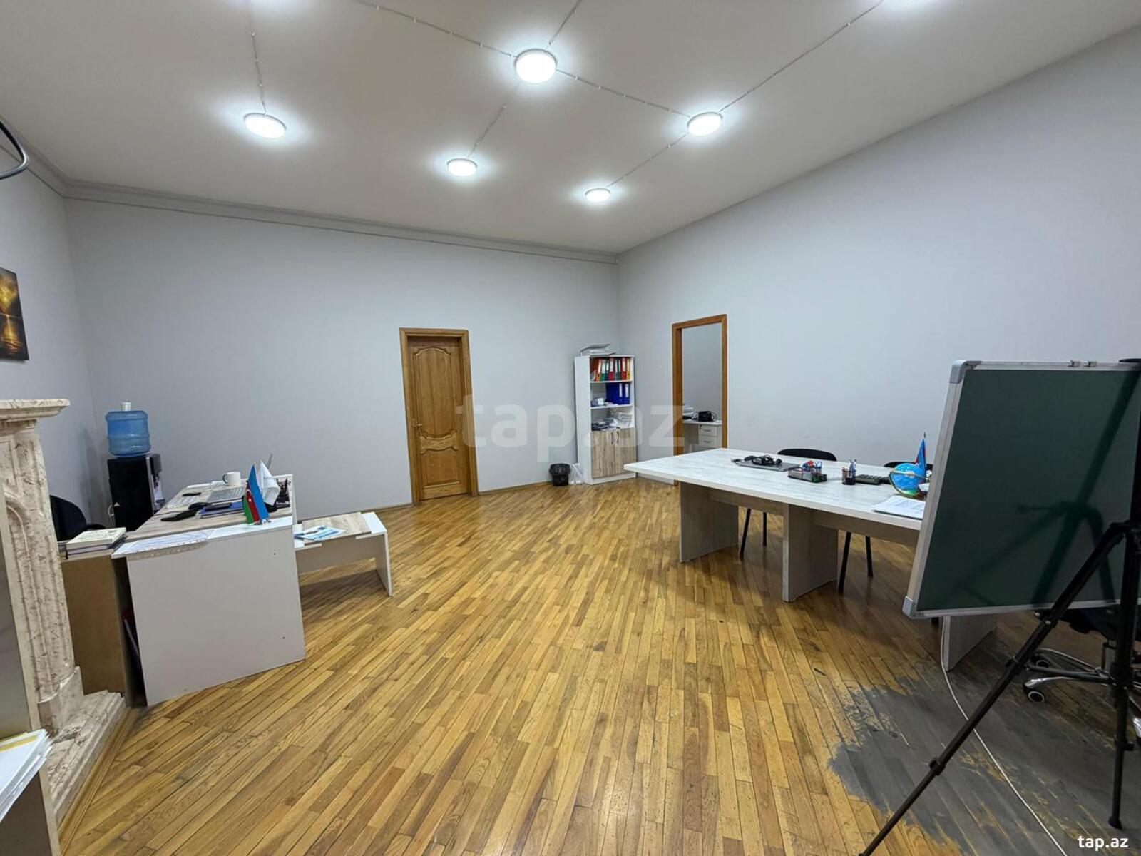 Ofis icarəyə verilir, Fətəli Xan Xoyski pr. 118a (5)