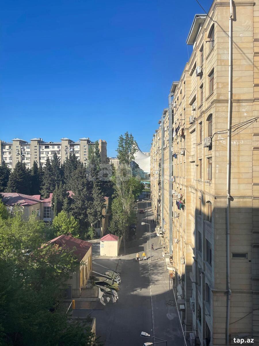 4-otaqlı mənzil, Əbdüləzəl Dəmirçizadə küç., 115 m²