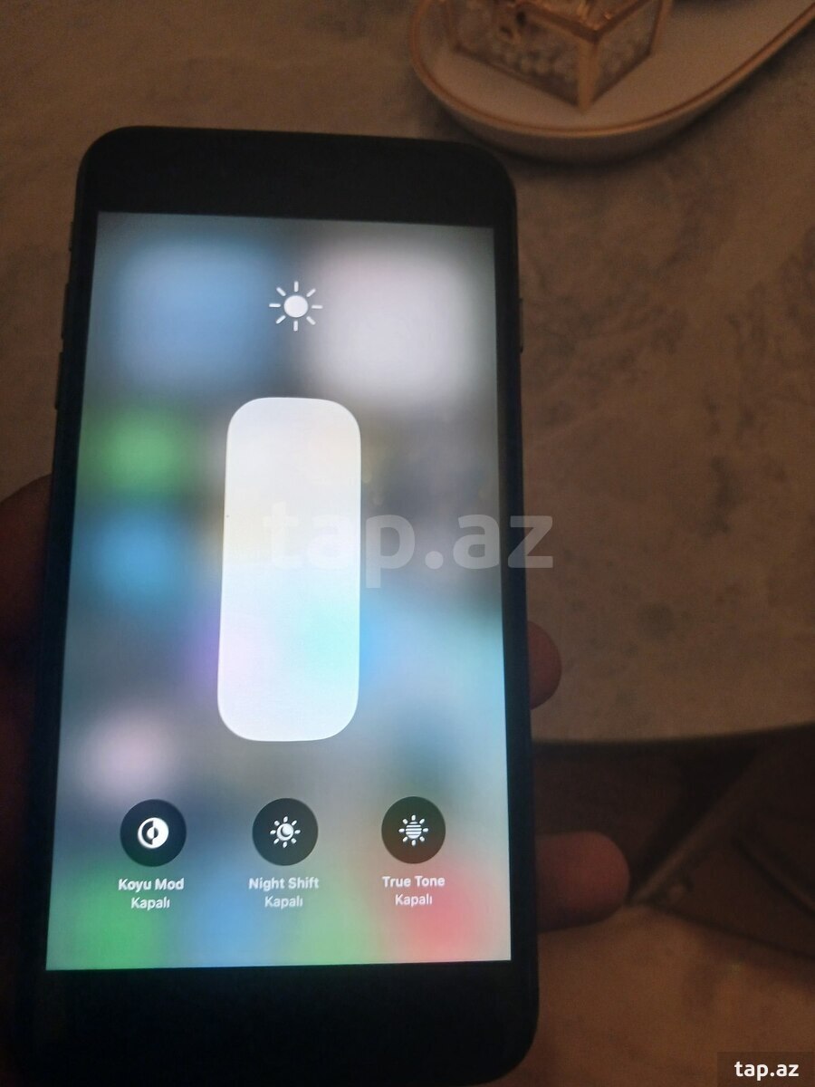 Apple iPhone 8 Plus Space Gray 64GB (5)