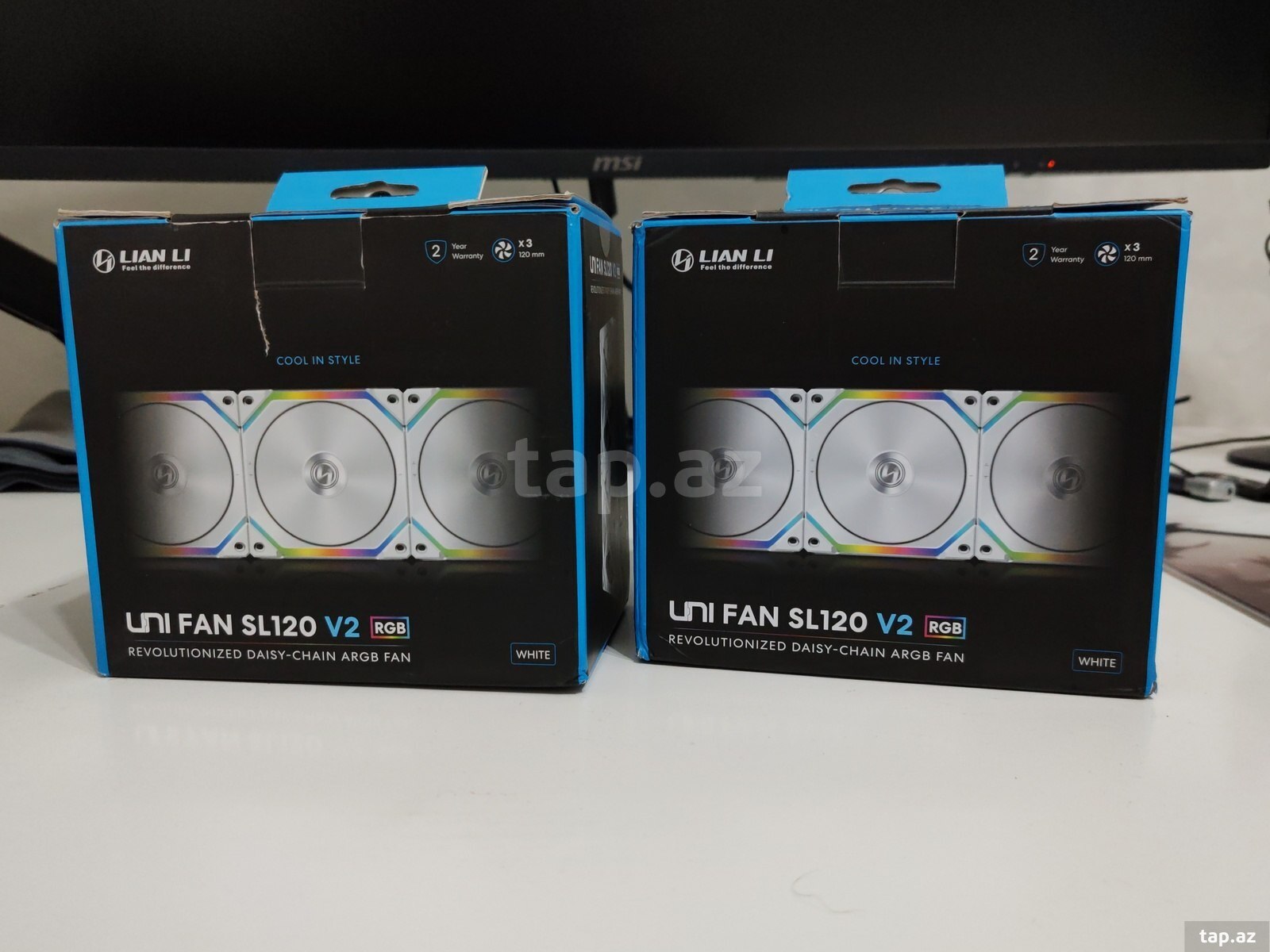 Lian Li SL120 V2 White 120mm ARGB Daisy-Chain Fan x6 (3)