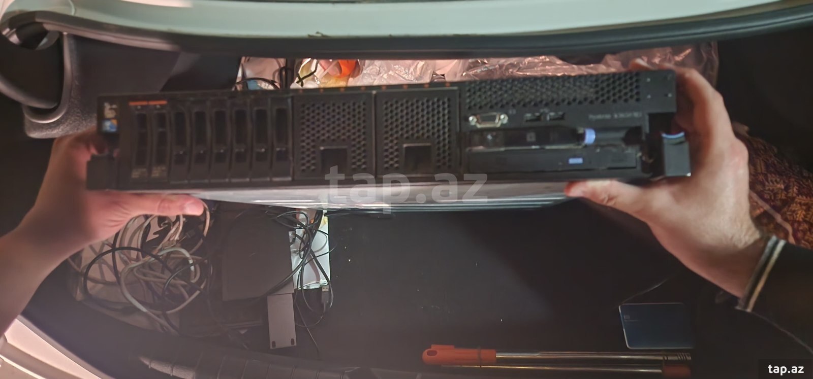 Ibm server avadanlığı
