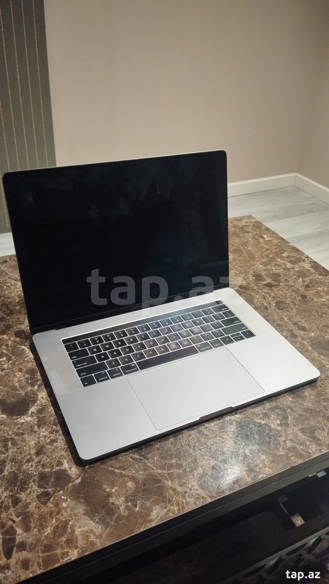 Apple Macbook Pro 15