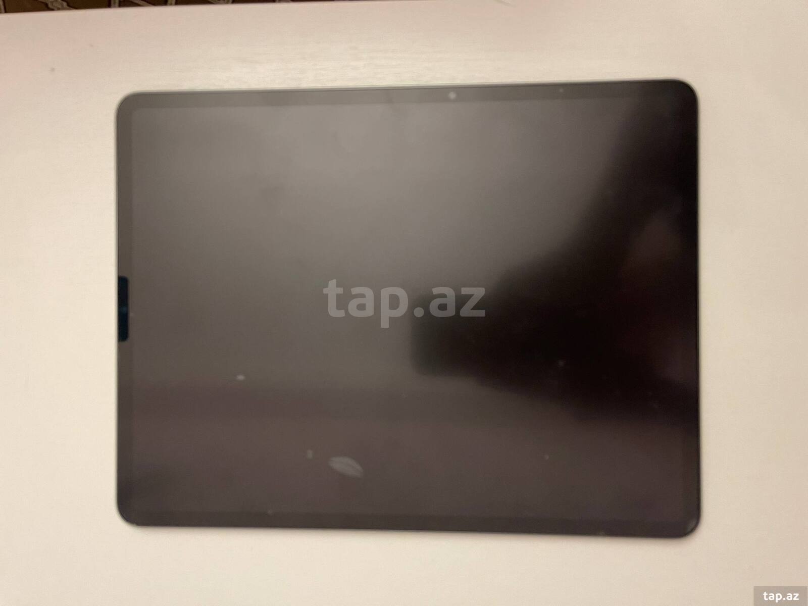 Apple iPad Pro 12.9" (6th gen) (4)