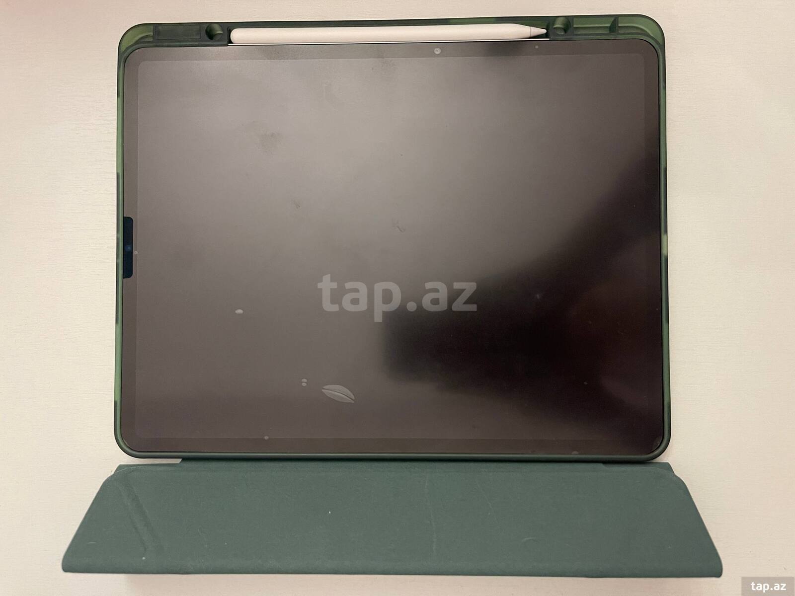 Apple iPad Pro 12.9" (6th gen)