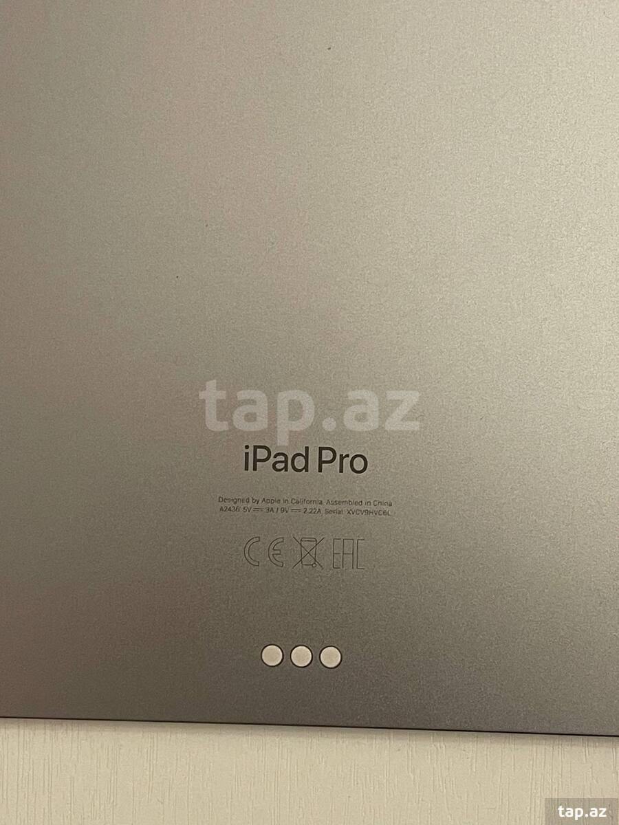 Apple iPad Pro 12.9" (6th gen) (5)