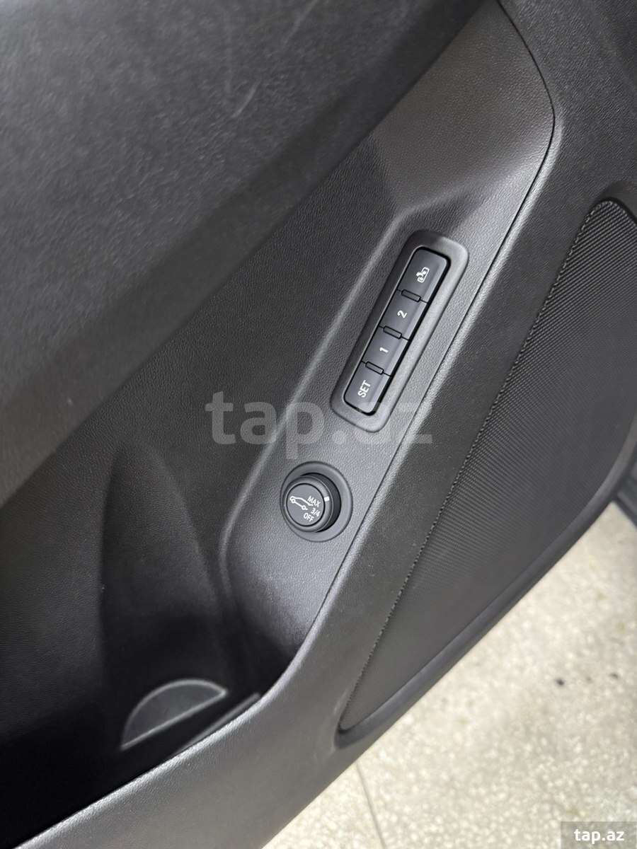 Chevrolet Equinox, 2019 il (13)