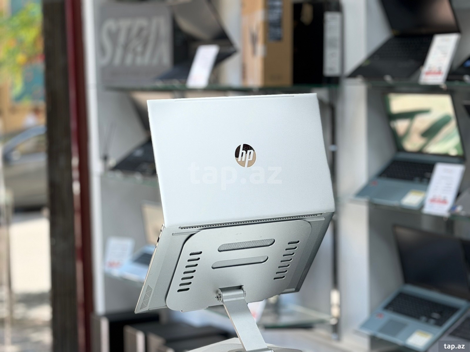 HP Pavilion15-E 1054UR noutbuk (5)