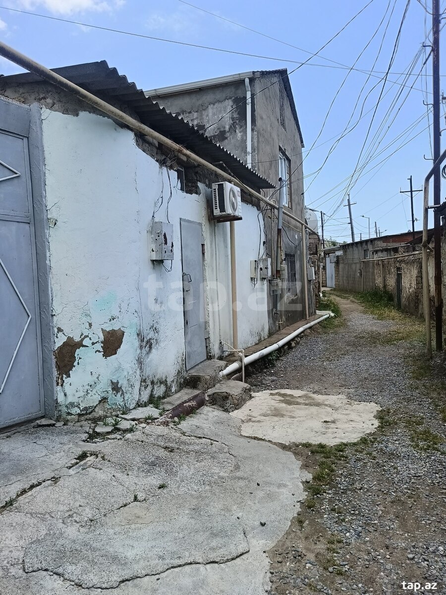 Həyət evi, Bülbülə qəs. (30)