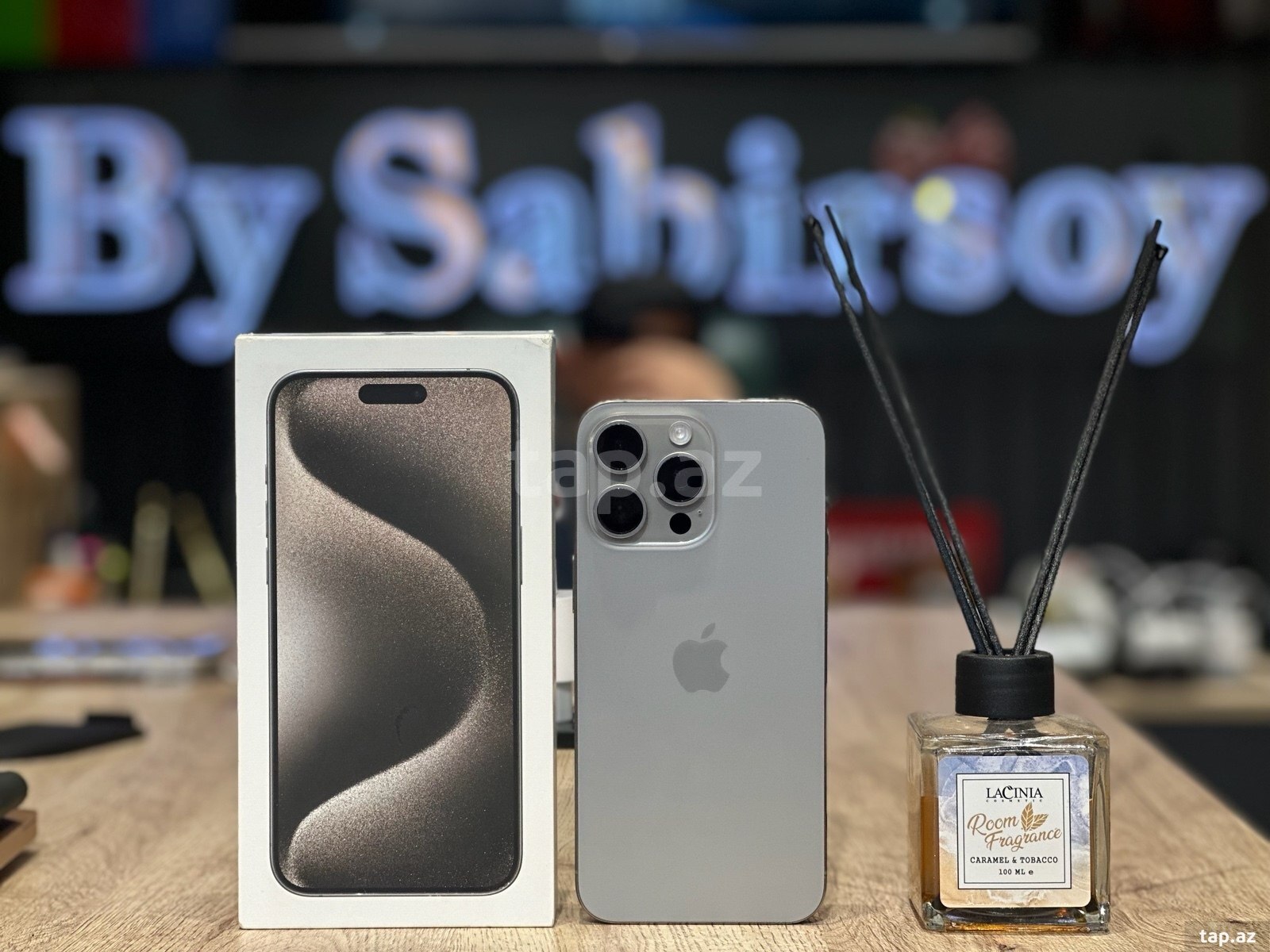 Apple iPhone 15 Pro Max Natural Titanium 256GB/8GB
