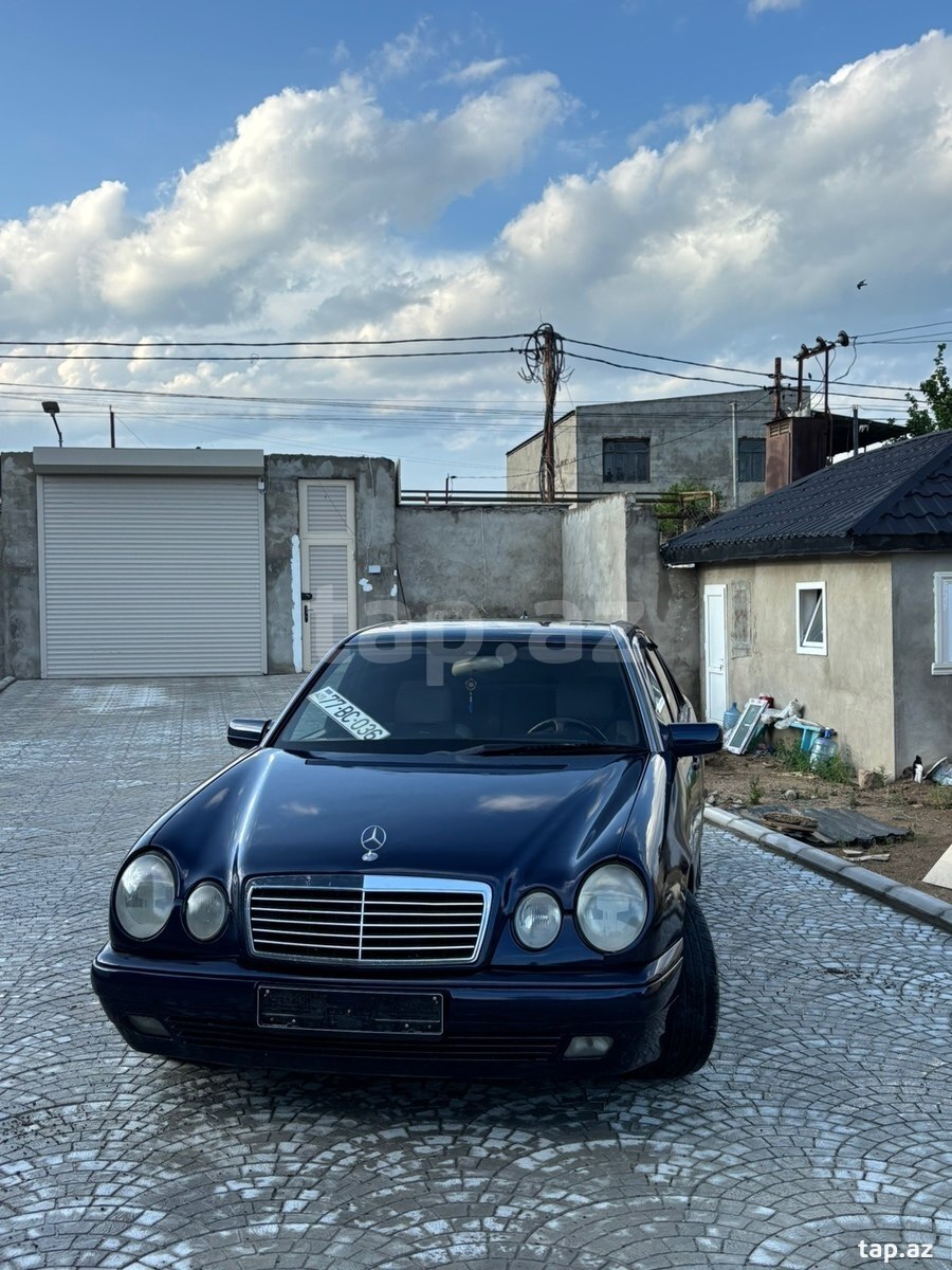 Mercedes E 320, 1998 il
