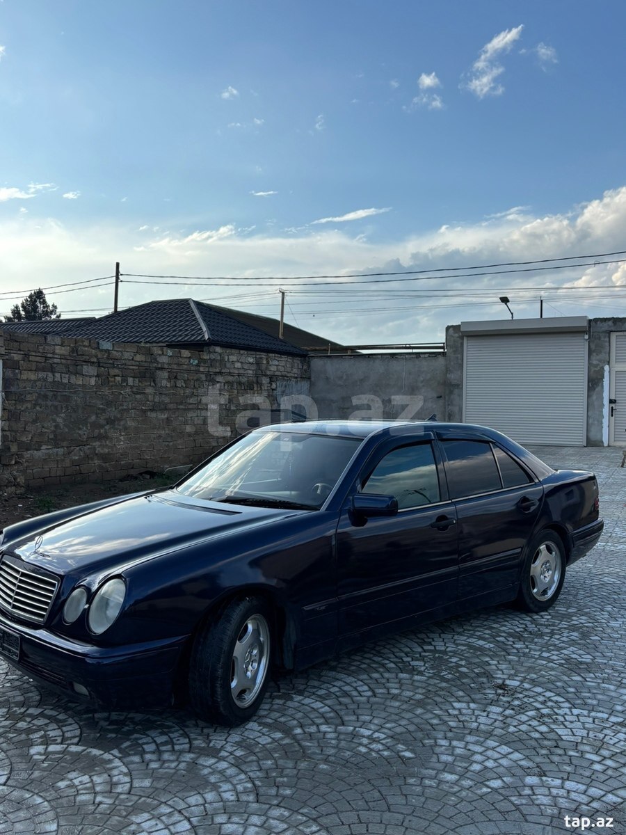 Mercedes E 320, 1998 il (3)