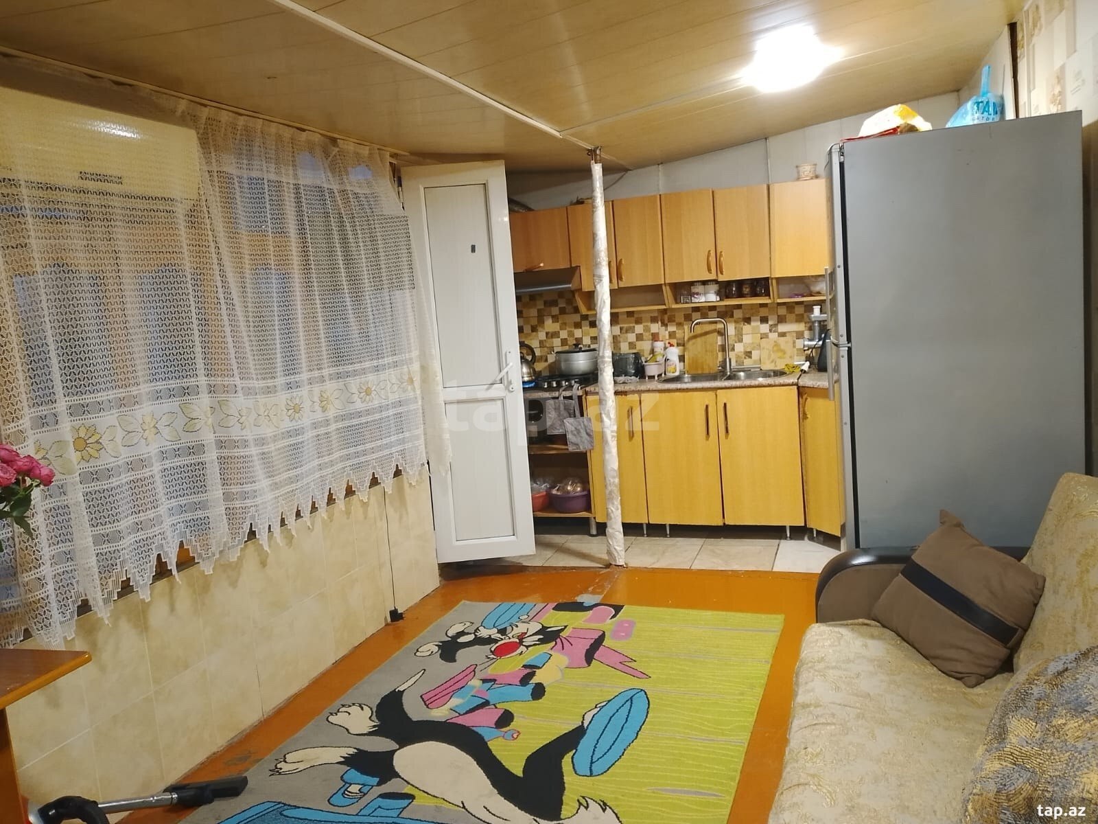 3-otaqlı mənzil kirayə verilir, N.Nərimanov m., 100 m²