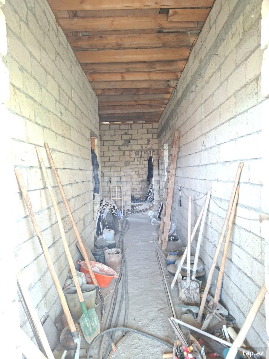 Həyət evi, Novxanı qəs. (9)