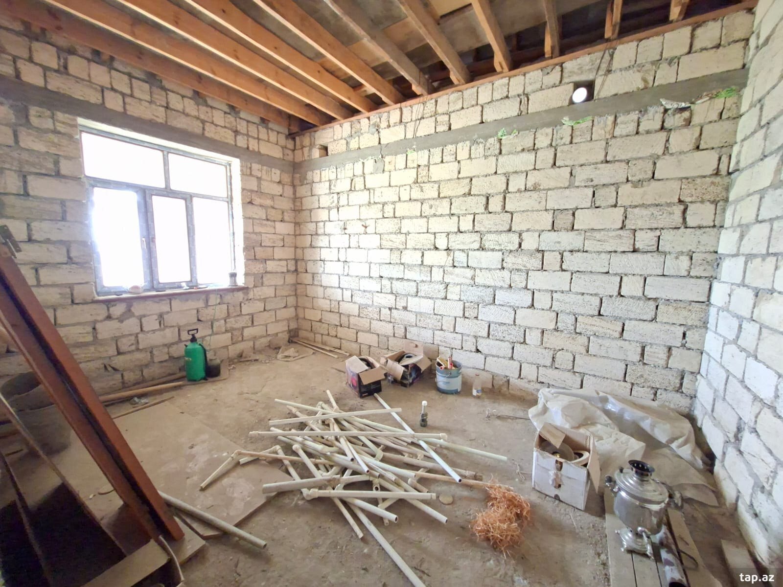 Həyət evi, Novxanı qəs. (13)