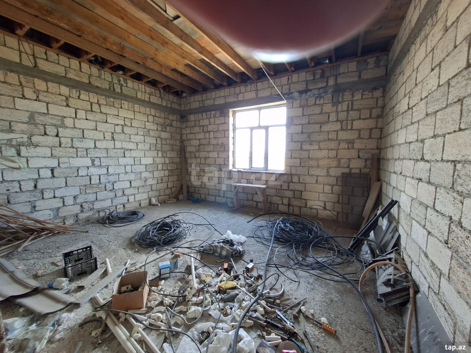 Həyət evi, Novxanı qəs. (17)