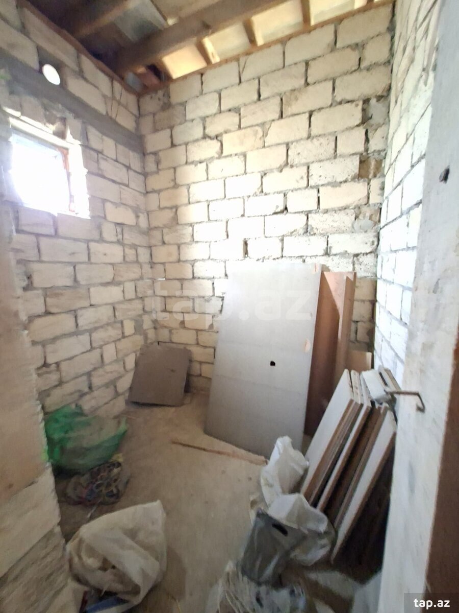 Həyət evi, Novxanı qəs. (14)