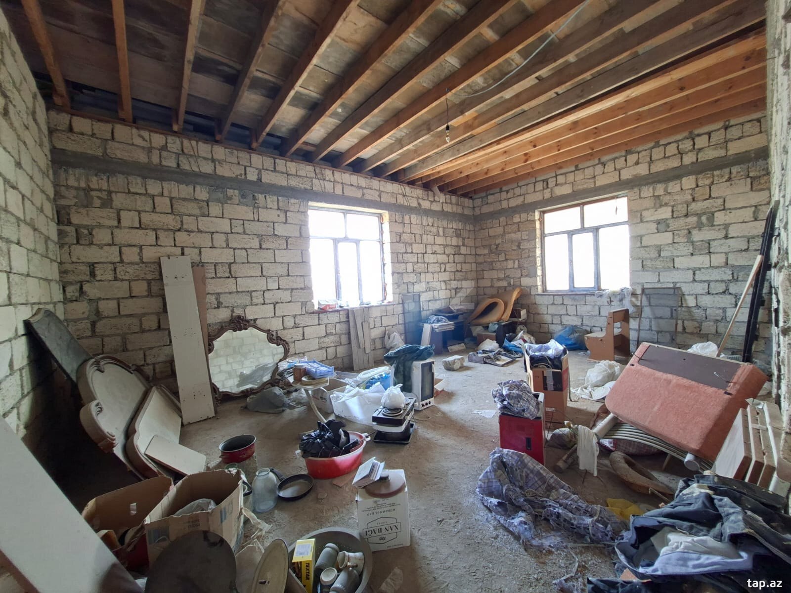 Həyət evi, Novxanı qəs. (15)