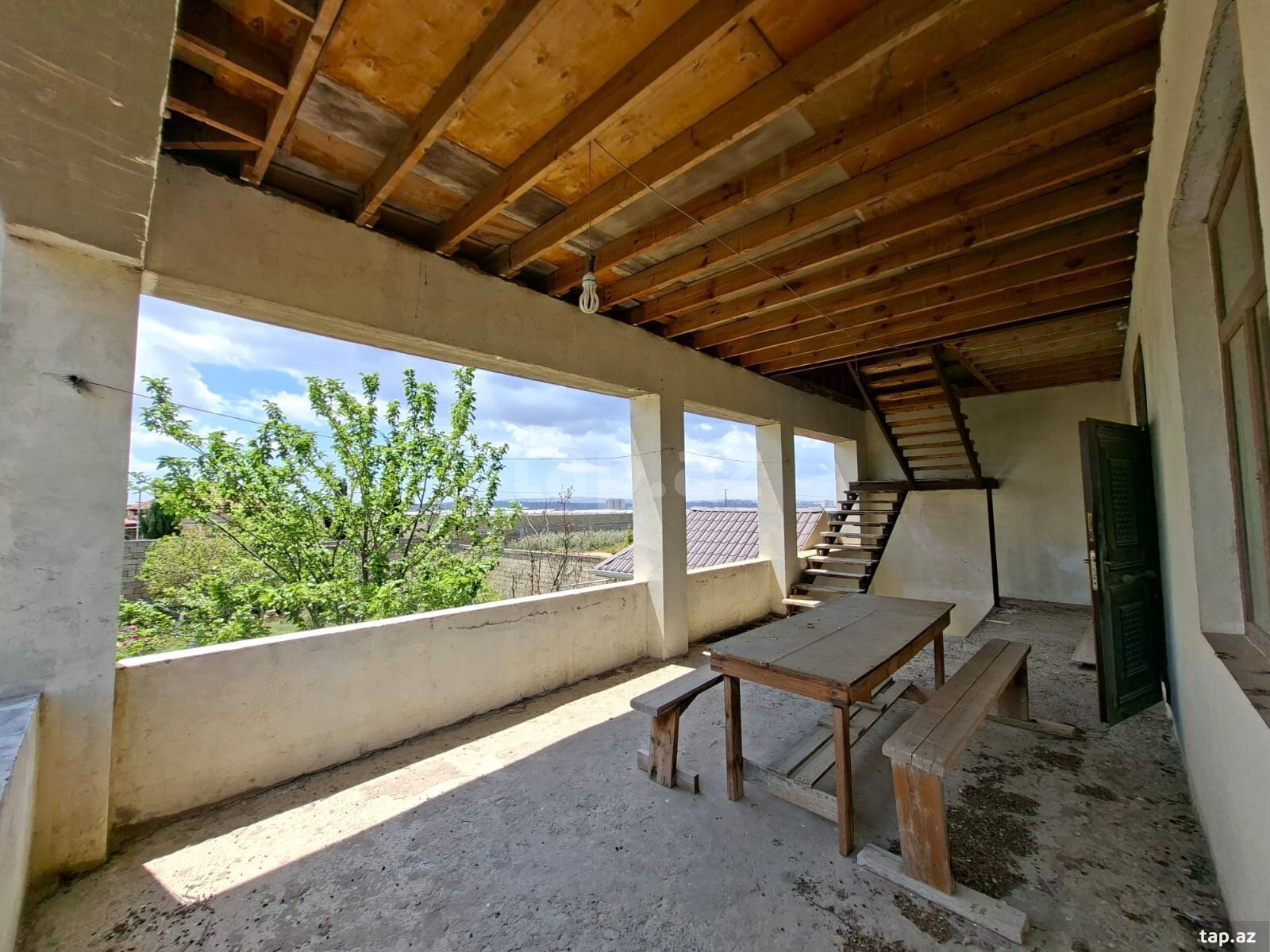 Həyət evi, Novxanı qəs. (20)