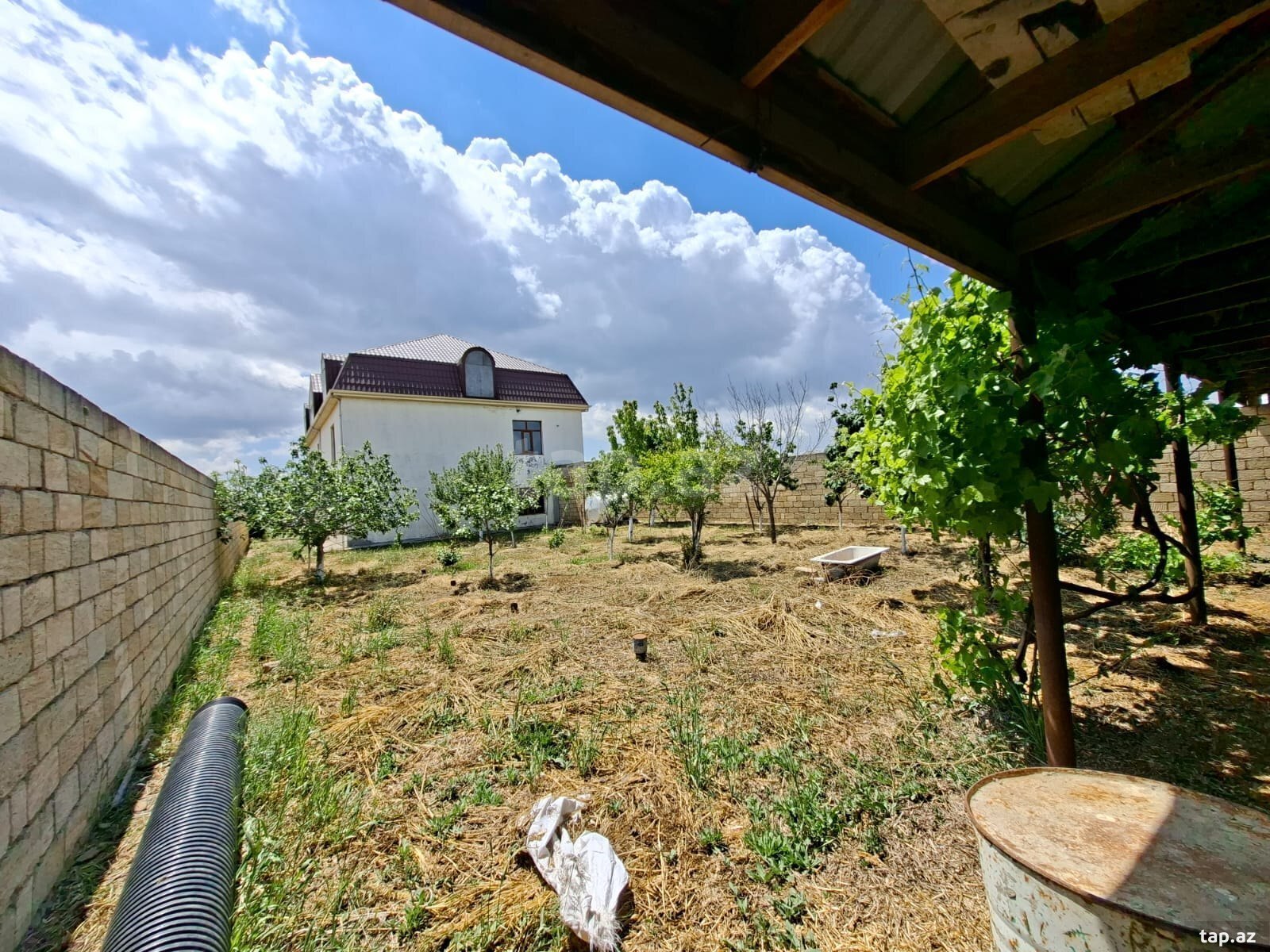 Həyət evi, Novxanı qəs. (23)