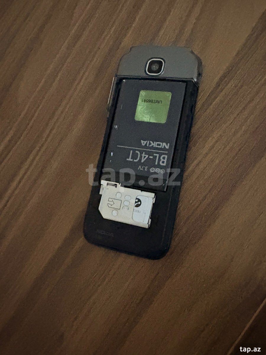 Nokia 5310 (2024) White/Red (5)