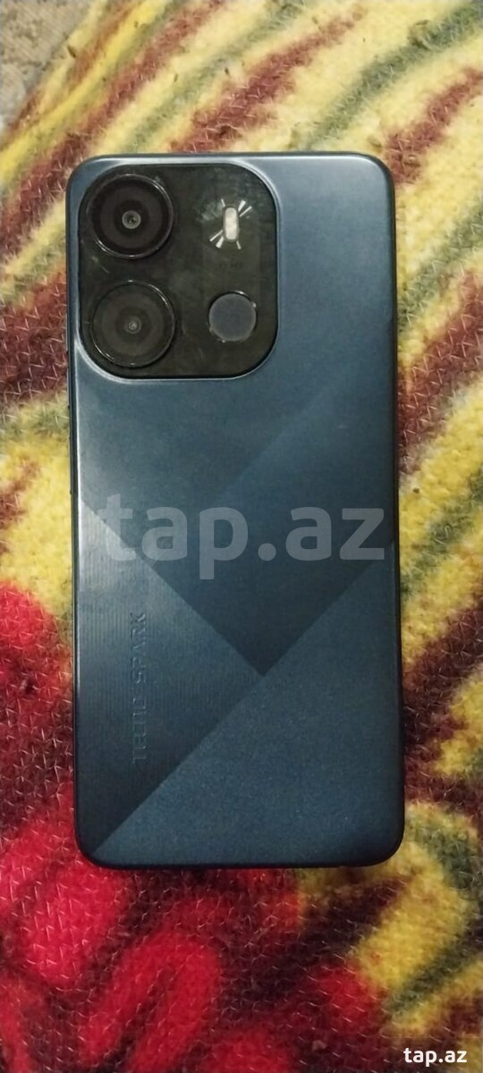 Tecno Spark Go 2024 Mystery White 64GB/4GB (2)