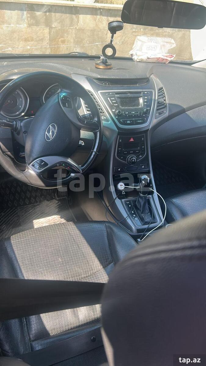 Hyundai Avante, 2015 il (7)