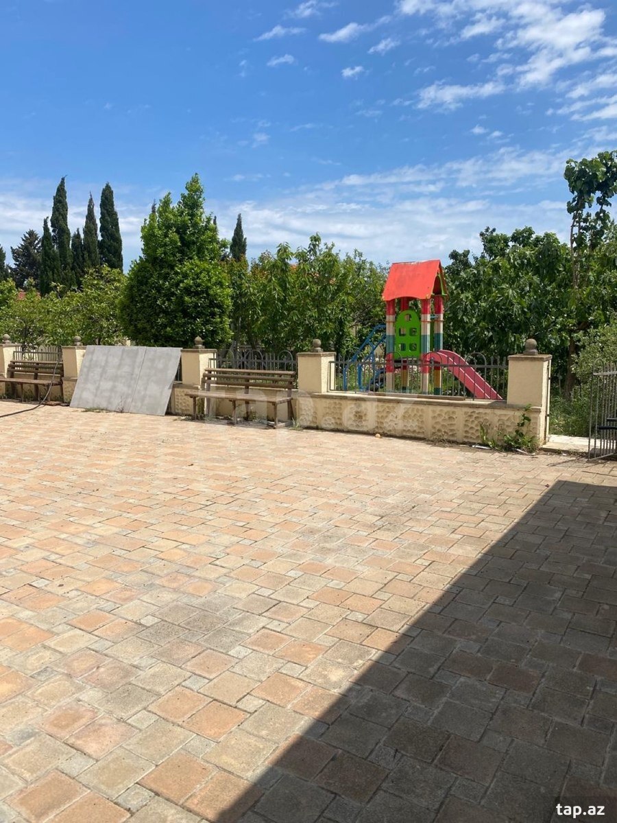 Həyət evi, Pirşağı qəs. (6)