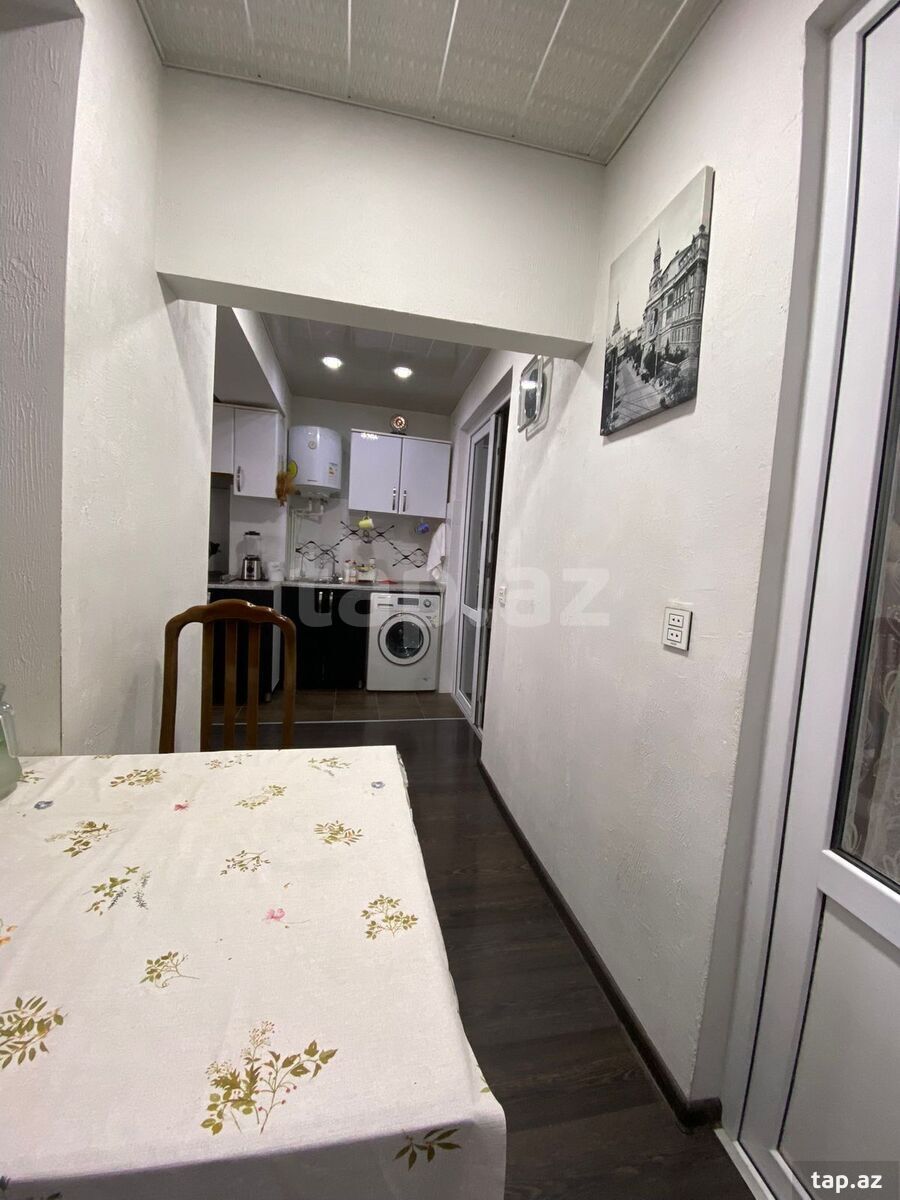 5-otaqlı mənzil, Sarayeva küç., 100 m²