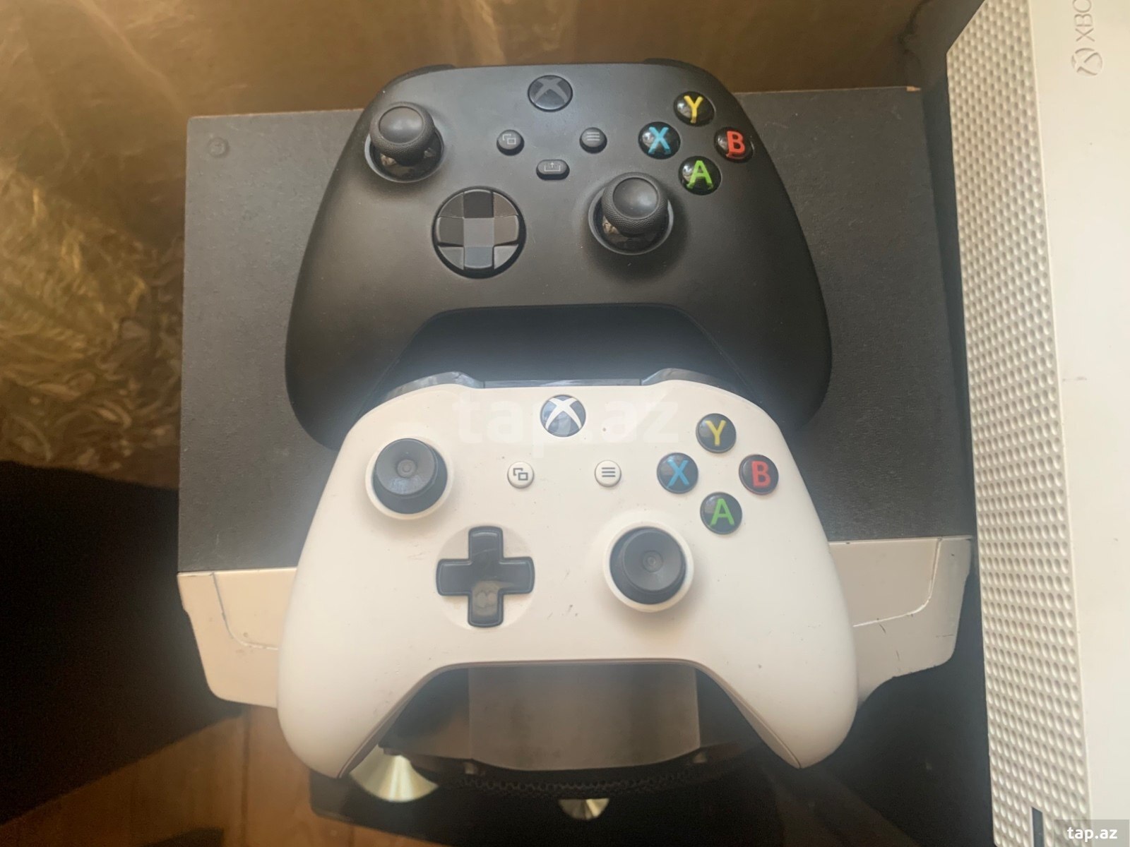Xbox One S (2)