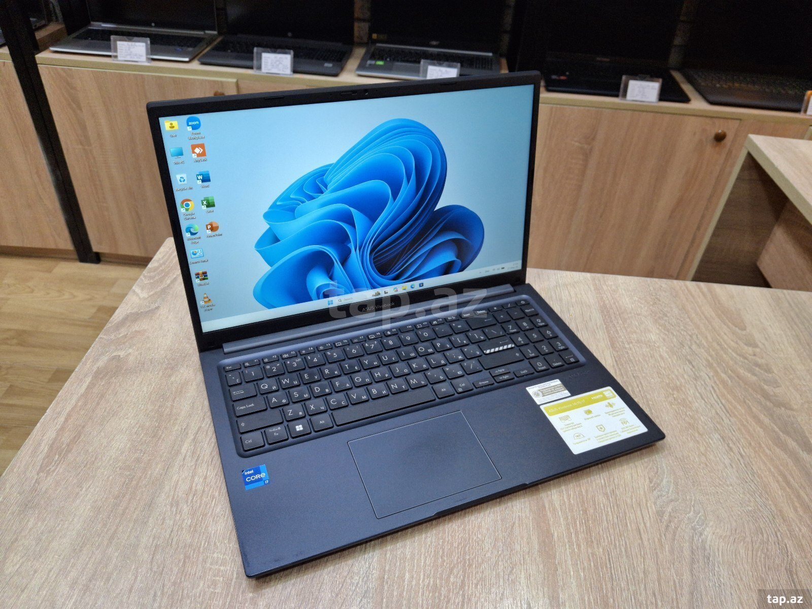 Noutbuk Asus Vivobook i7 1255U, 16GB RAM, 512GB SSD (3)