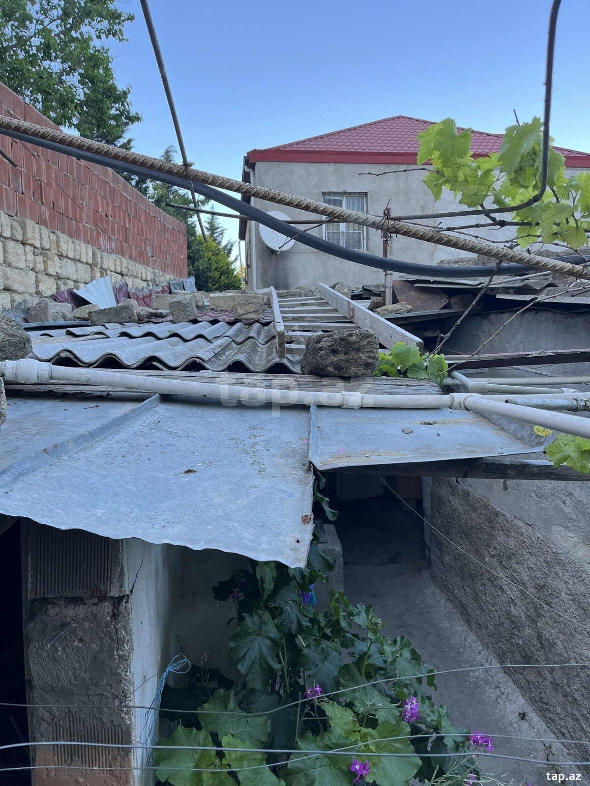 Həyət evi, Süleyman Sani Axundov küç.5 (10)