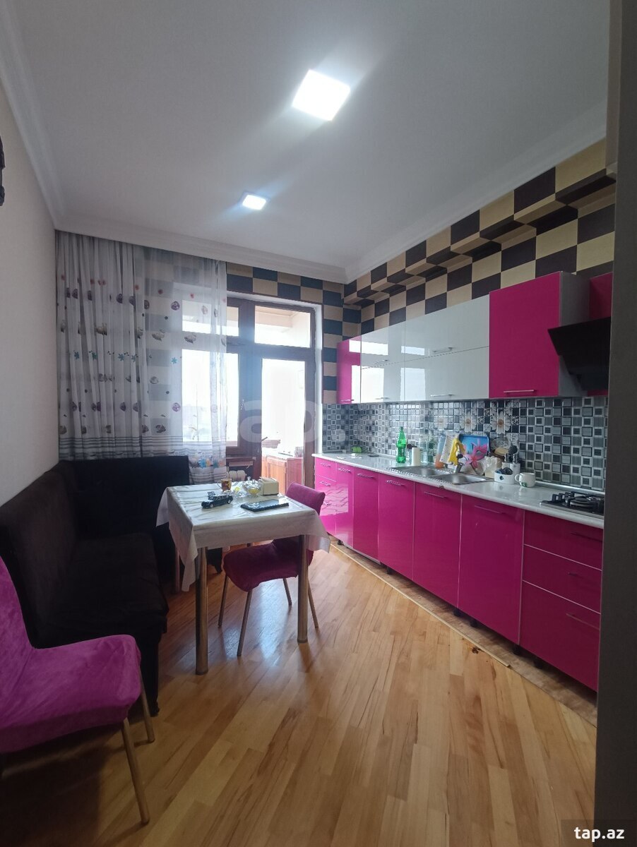 6-otaqlı yeni tikili, Xırdalan ş., 168 m²